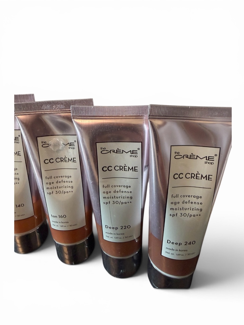 CC Crème Full Coverage Moisturizing SPF 30+ -
6 different shades available - Picture 2 of 9